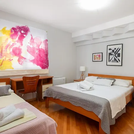 Brkic Apartments With Private Parking Makarska Exterior photo