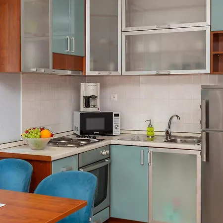 Brkic Apartments With Private Parking Makarska Room photo