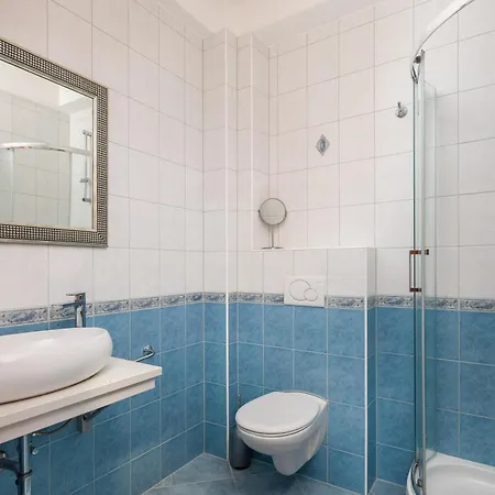 Brkic Apartments With Private Parking Makarska Room photo