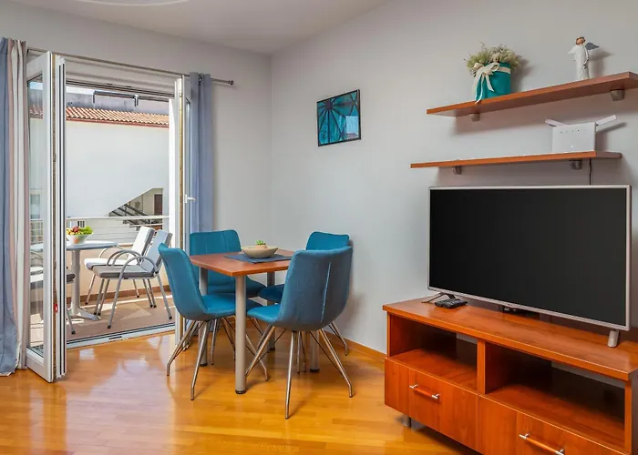 Brkic Apartments With Private Parking