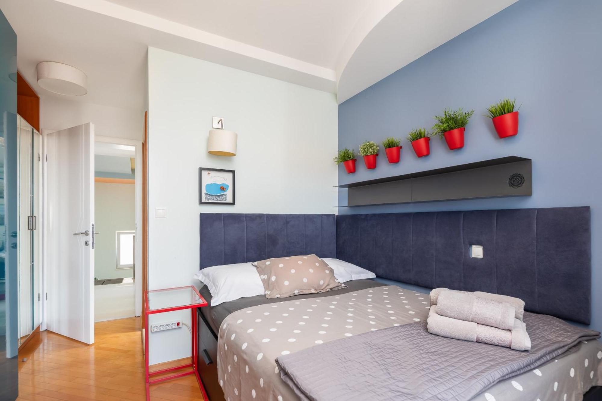 Brkic With Private Parking Apartment *