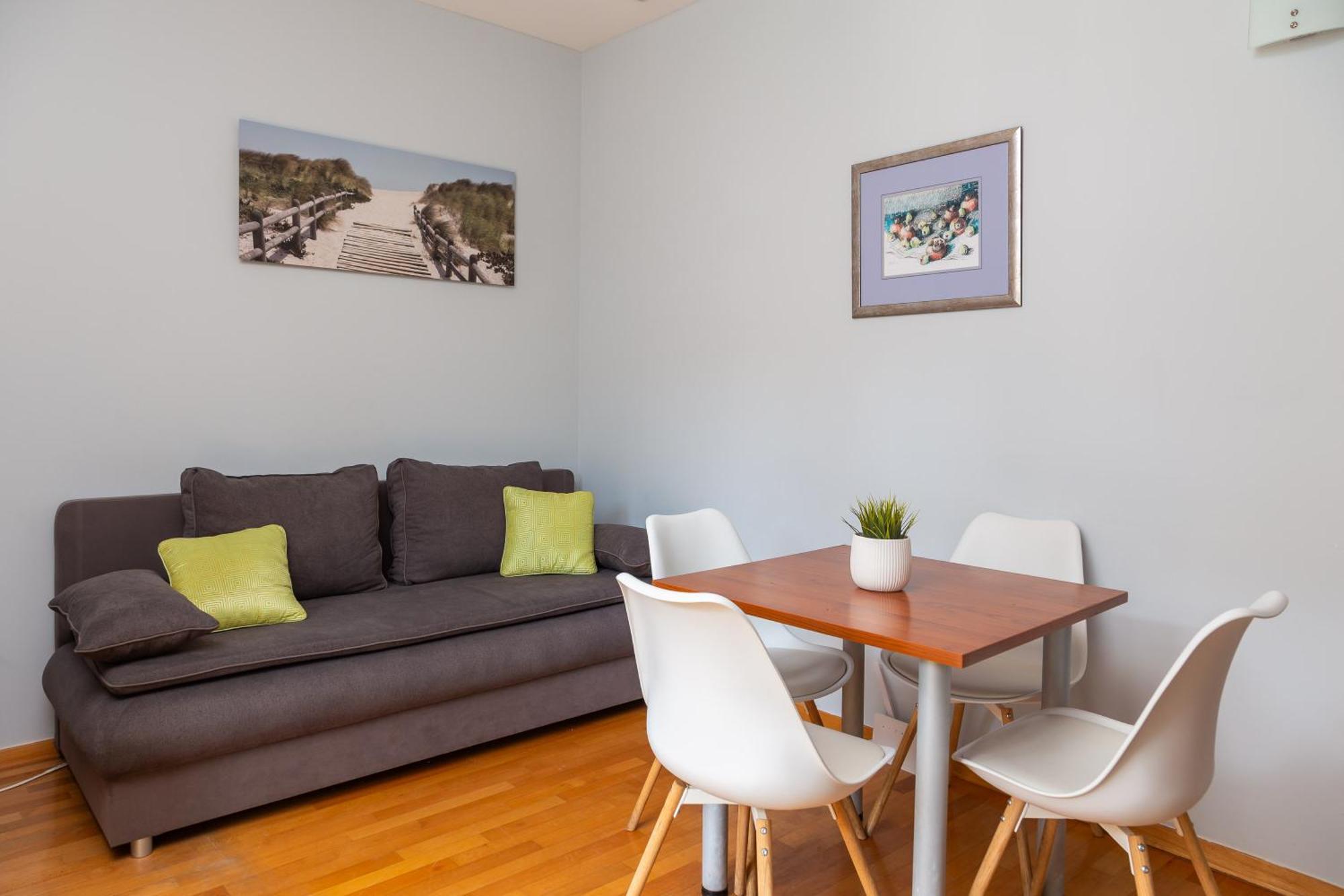 Apartament Brkic With Private Parking Makarska