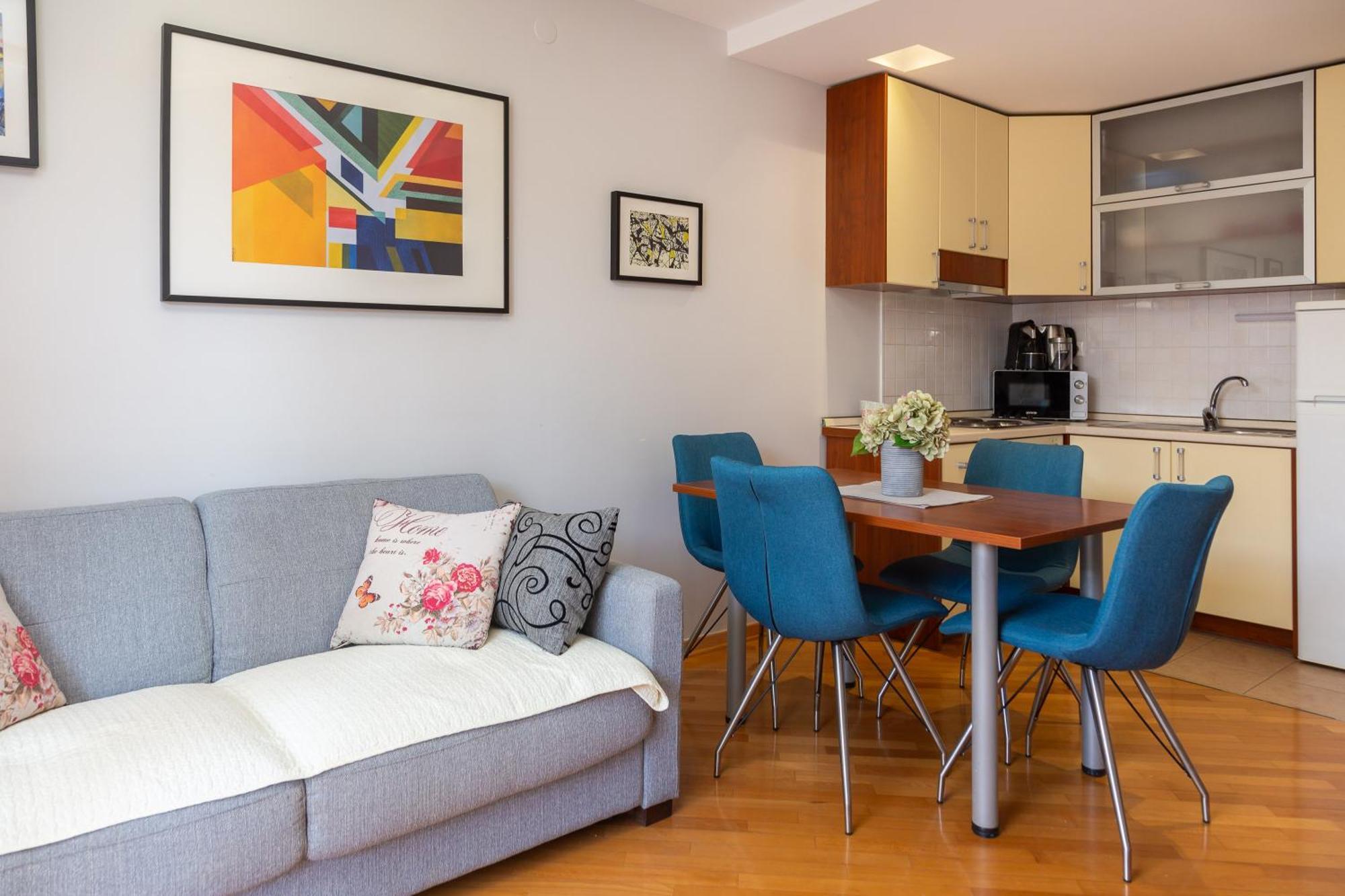 Apartment Brkic With Private Parking Makarska